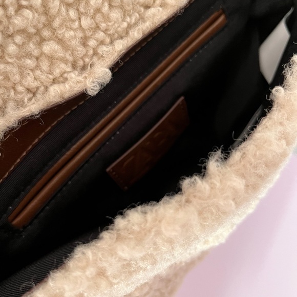 Zara Tan Shearling Shoulder Bag - Picture 6 of 6